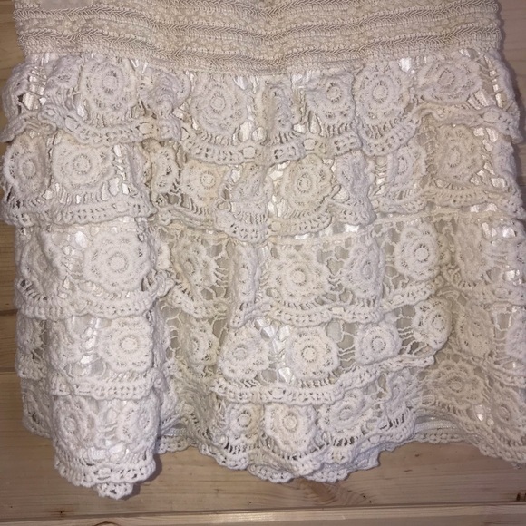 Ruffle summer shorts - Picture 2 of 2